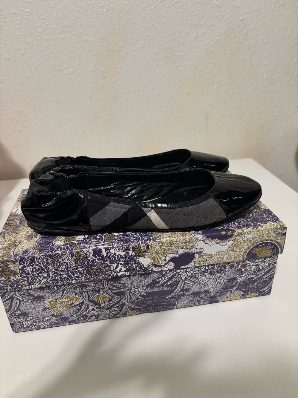 Burberry Ballet Flats